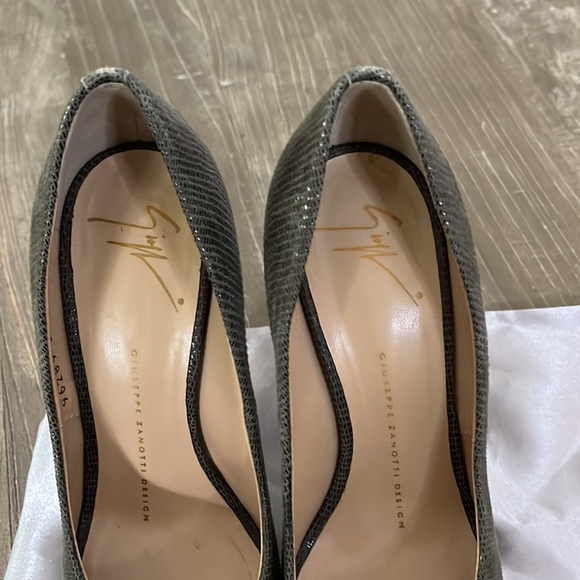 Giuseppe Zanotti Design Platform Heels - Picture 9 of 14